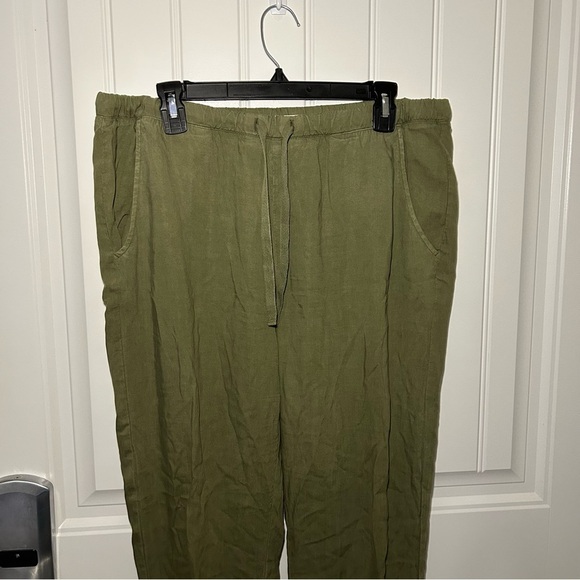 Cloth & Stone Green Straight Leg Light Weight Loose Trousers Size Medium - Picture 2 of 10